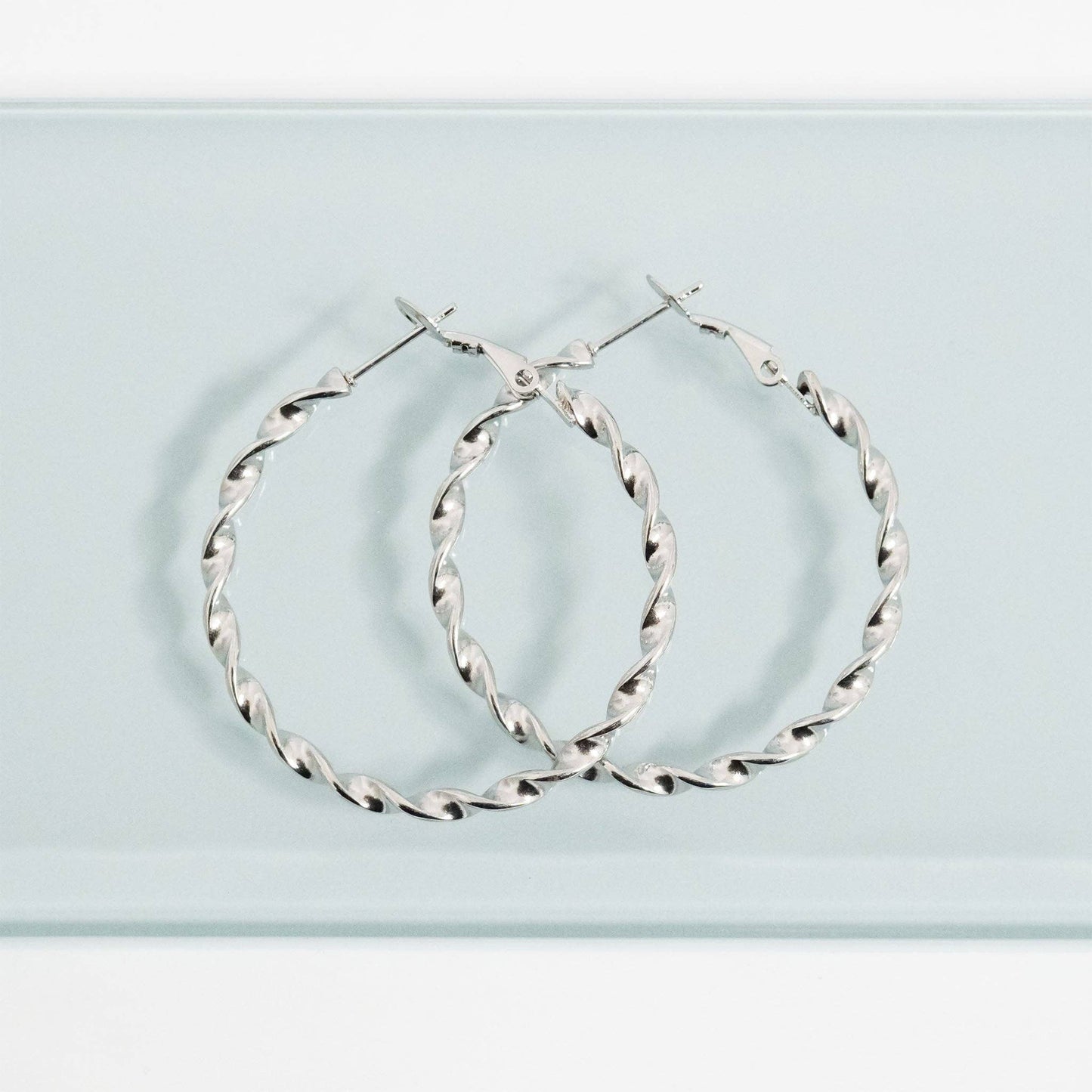 18K Gold PVD Stainless Steel Twist Hoop Earrings: Gold / 30mm