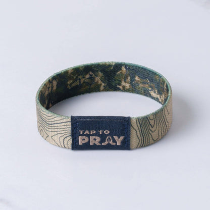Tap To Pray® Wristband – Valor Camo: X-Small