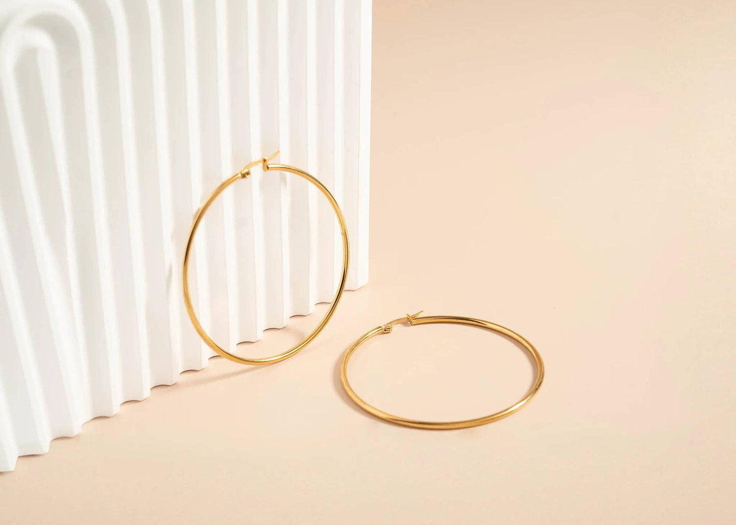 18K Gold PVD Stainless Steel Round Tube Hoop Earrings: Gold / 25mm