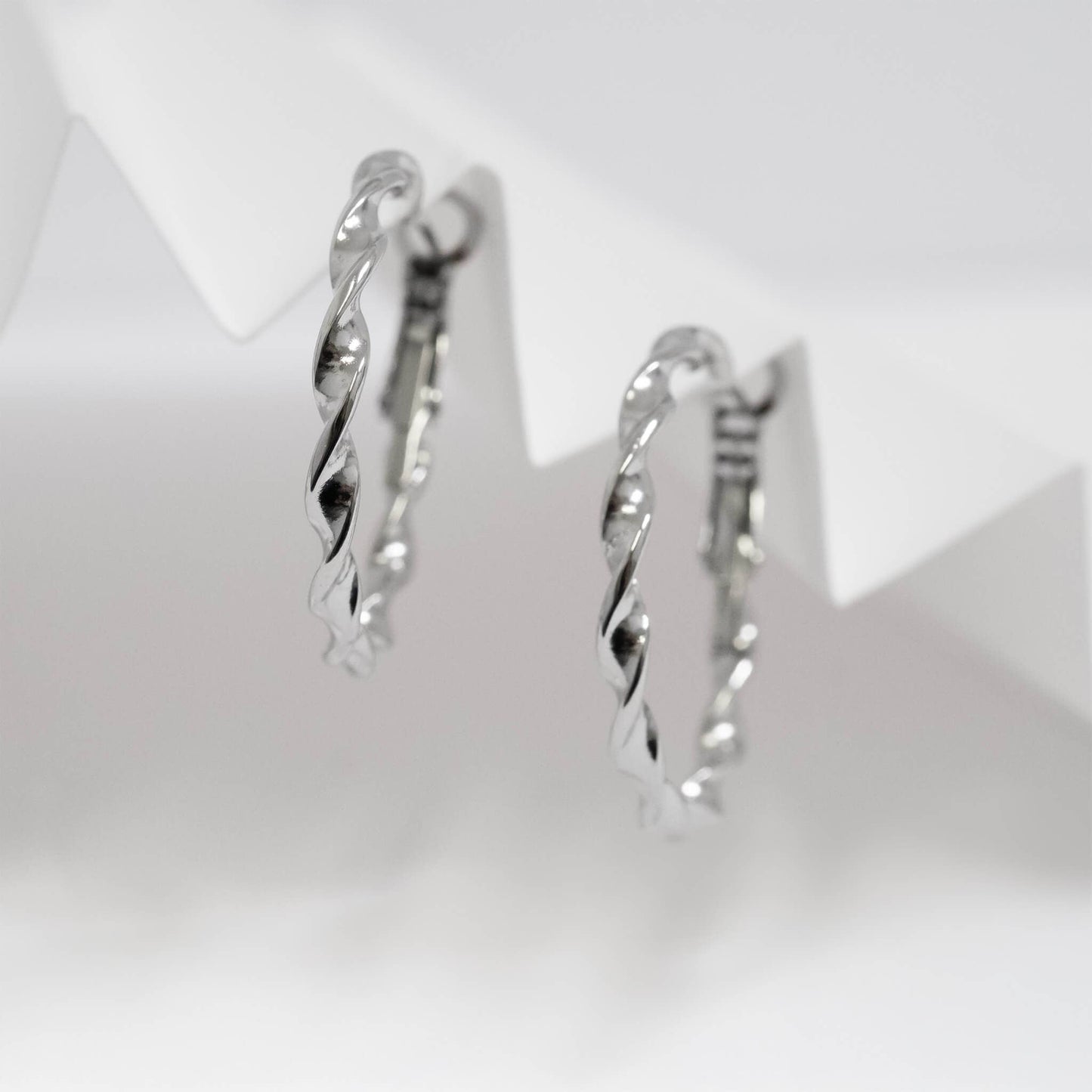 18K Gold PVD Stainless Steel Twist Hoop Earrings: Gold / 30mm