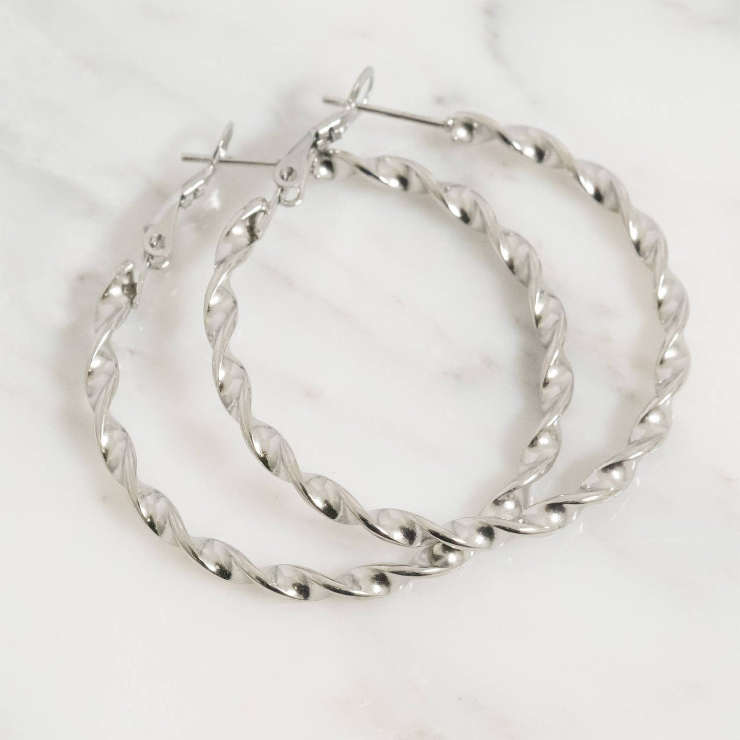18K Gold PVD Stainless Steel Twist Hoop Earrings: Gold / 30mm