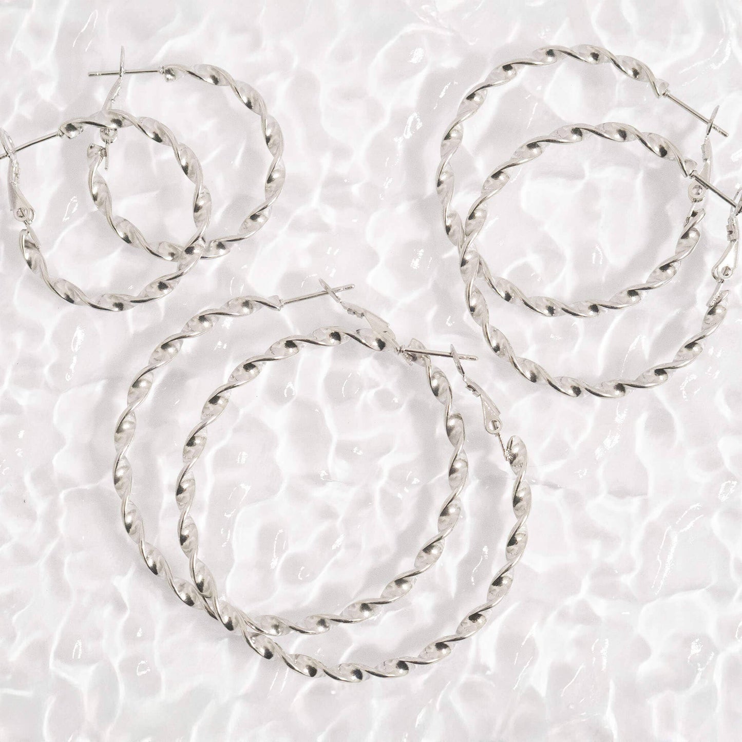 18K Gold PVD Stainless Steel Twist Hoop Earrings: Gold / 30mm