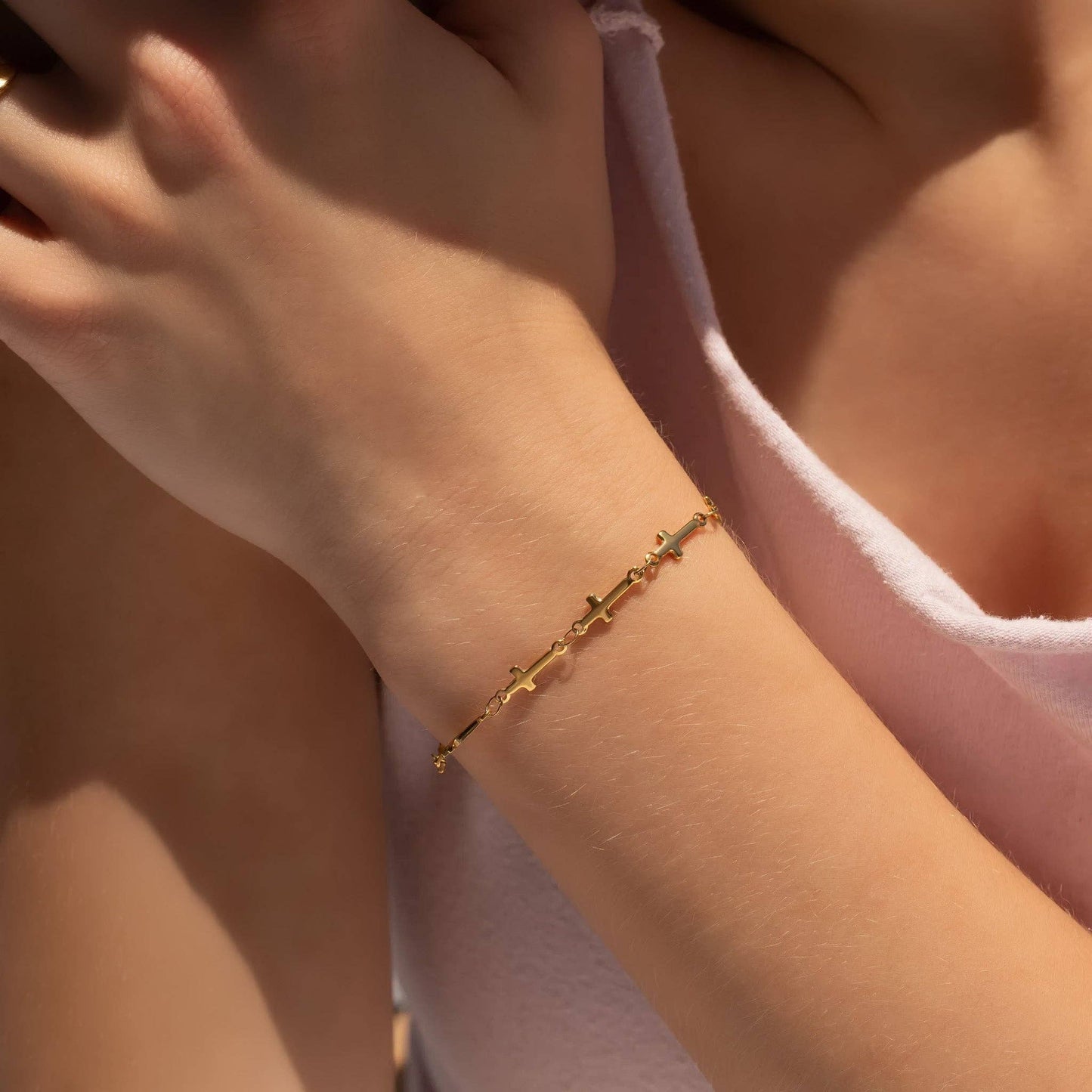 18K Gold PVD Stainless Steel Cross Chain Bracelet: Stainless