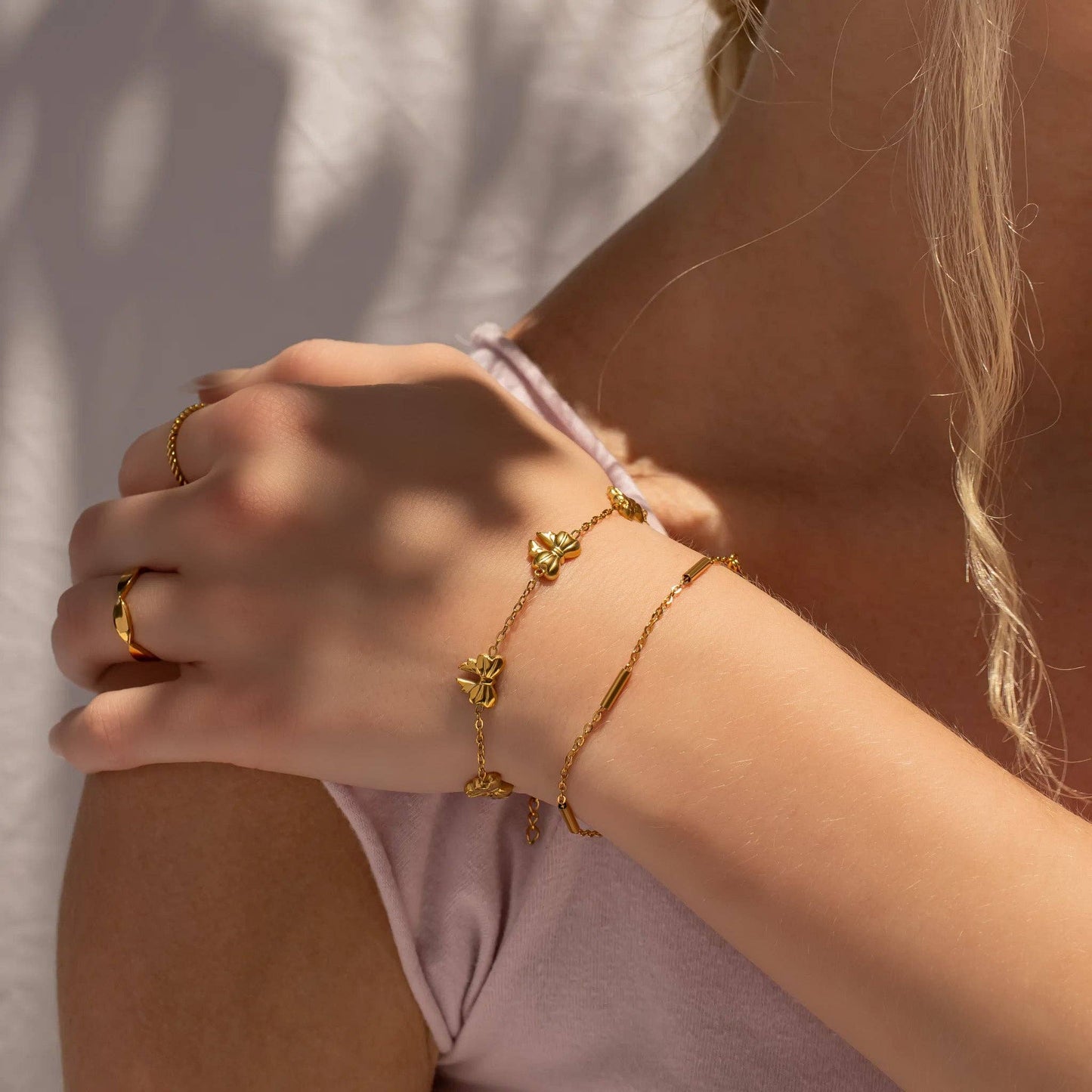 18K Gold PVD Stainless Steel Satellite Bar Chain Bracelet: Gold