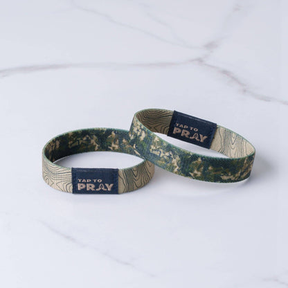 Tap To Pray® Wristband – Valor Camo: X-Small
